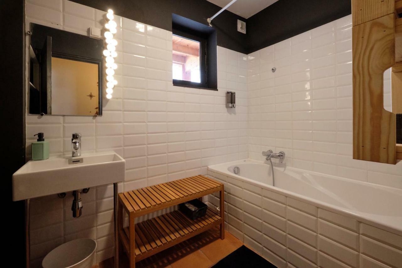 Melina - Appartement Dans Les Remparts De La Bastide Avec Parking Et Terrasse 카르카손 외부 사진