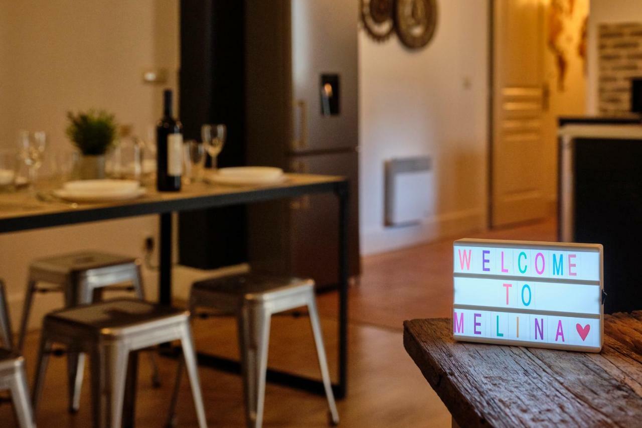 Melina - Appartement Dans Les Remparts De La Bastide Avec Parking Et Terrasse 카르카손 외부 사진