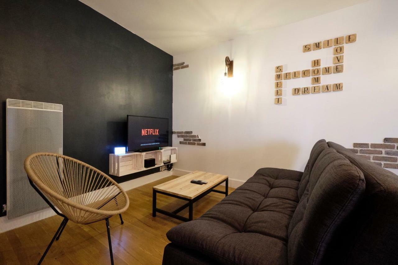 Melina - Appartement Dans Les Remparts De La Bastide Avec Parking Et Terrasse 카르카손 외부 사진